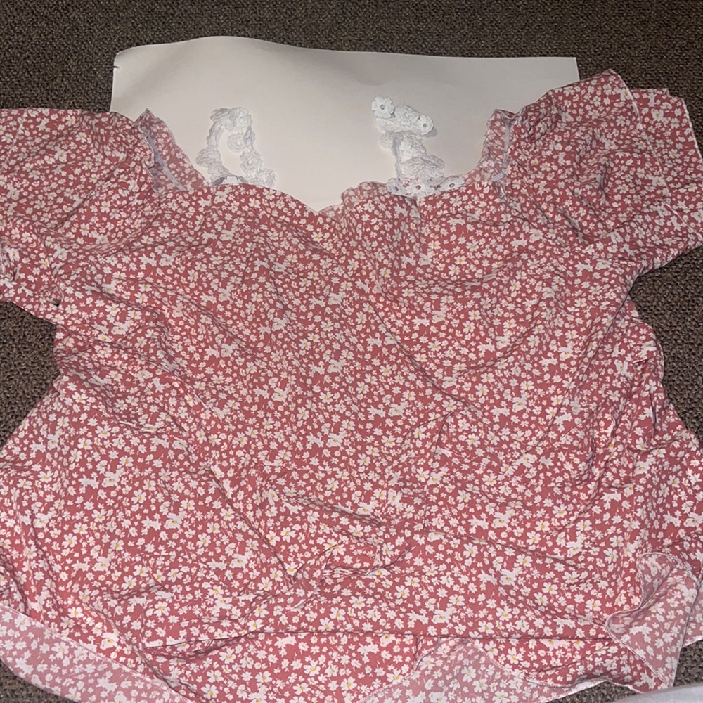 floral off the shoulder shirt